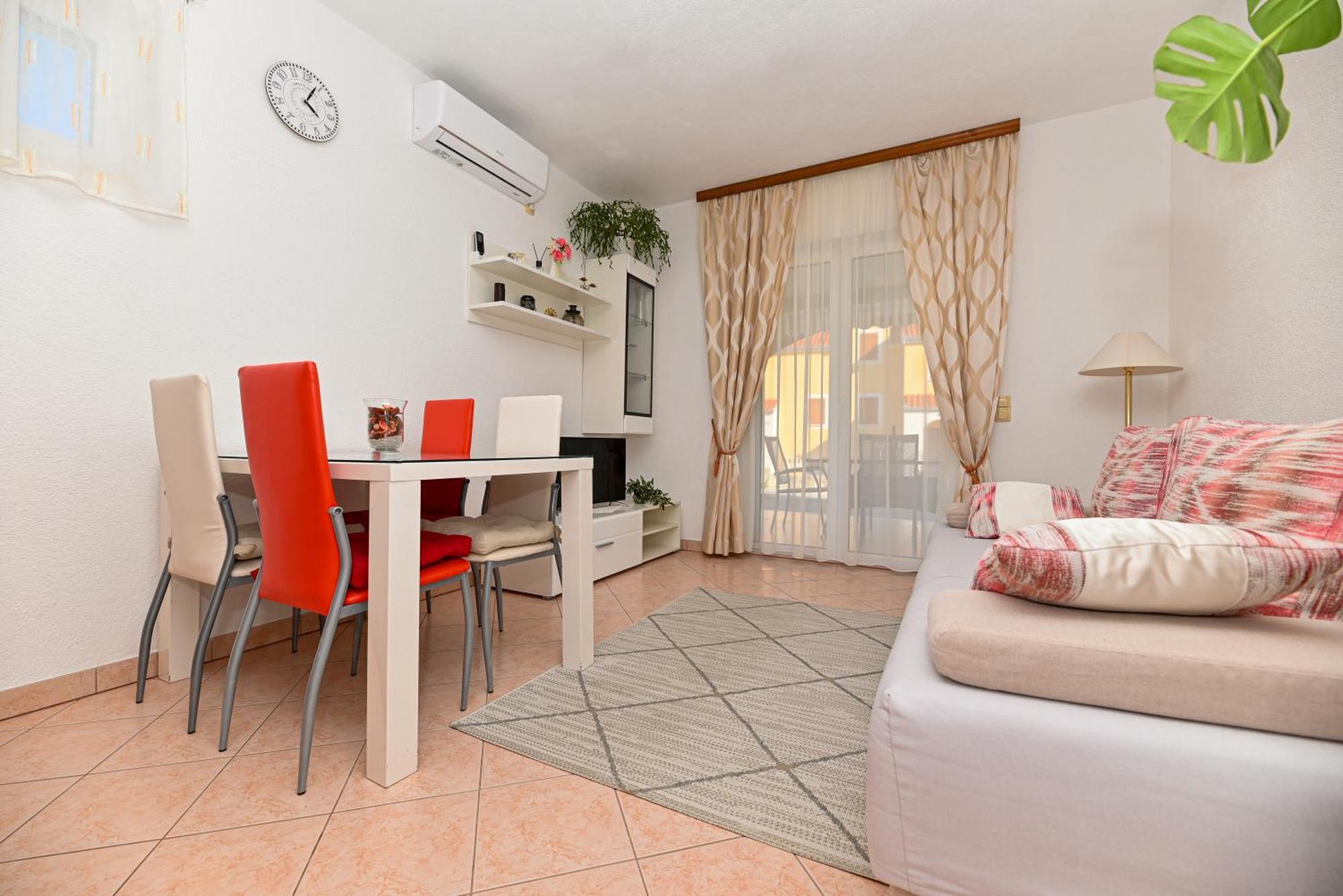 Apartments Patricia โตรกีร์ ภายนอก รูปภาพ
